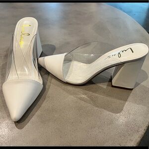 White Pointed Toe Pump